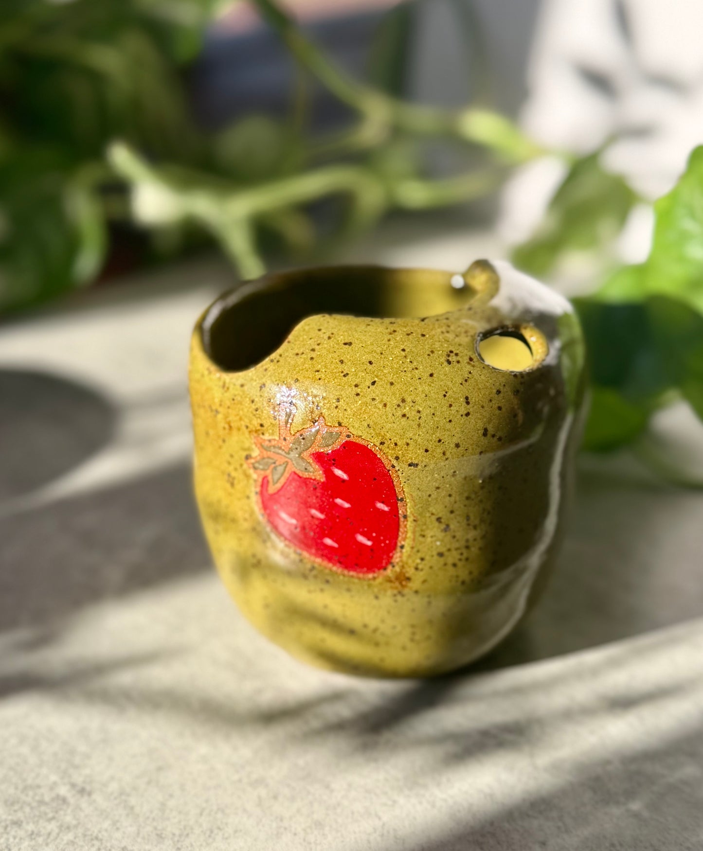 Olive Speckle Strawberry Mini Sip Top #2
