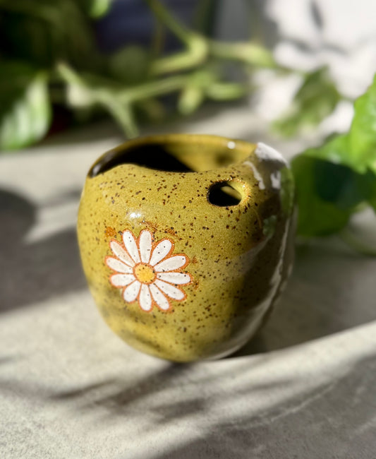 Olive Daisy Mini Sip Top #1